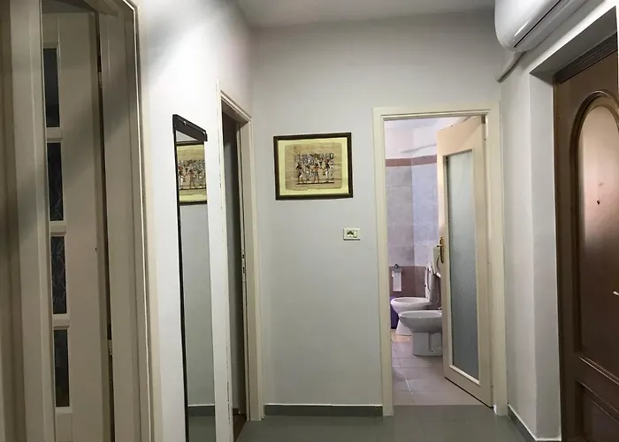 Proper House Iva * ティラナ